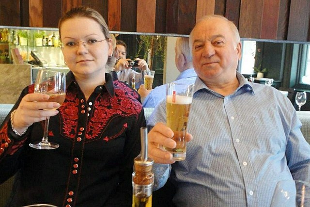 Skripal ailəsini zəhərləyənlər Britaniyanı tərk edib