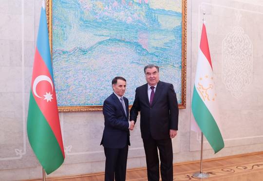 Novruz Məmmədov Tacikistan lideri ilə görüşdü