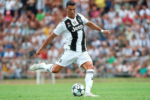 Ronaldo “Yuventus”un heyətində birinci qolunu atdı – VİDEO