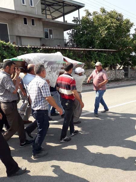 Xərçəngdən ölən nişanlı qızın gəlinliyini cənazəsinə büküb dəfn etdilər – Ürəkparçalayan FOTOLAR