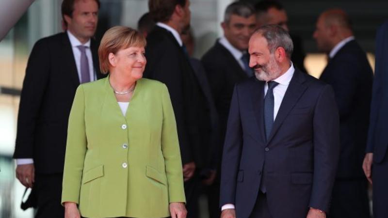 Merkel Ermənistanda “Günaydın, Azərbaycan” dedi – Avropa bunu danışır – VİDEO