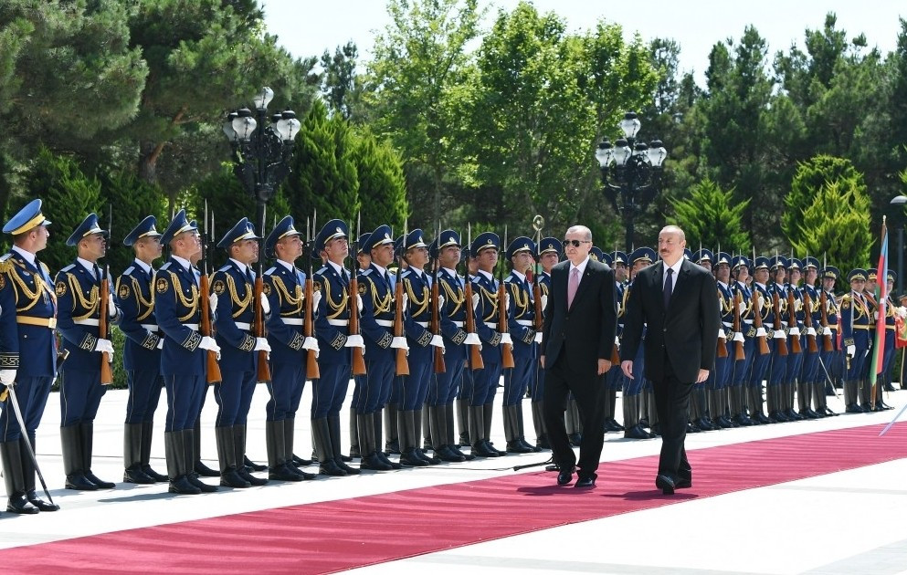 Türkiyə Prezidentinin rəsmi qarşılanma mərasimi olub