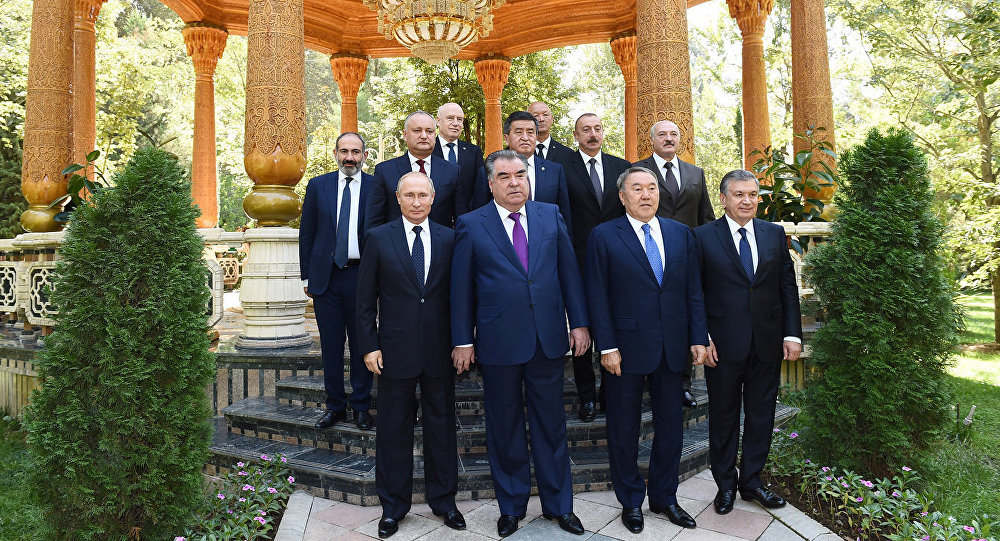 Əliyevlə Paşinyan Düşənbədə söhbət etdi – VİDEO