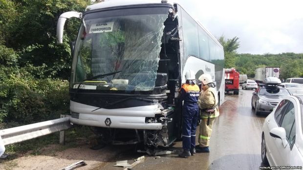 Rusiyadan Bakəya gələn avtobusu qəzaya düşdü