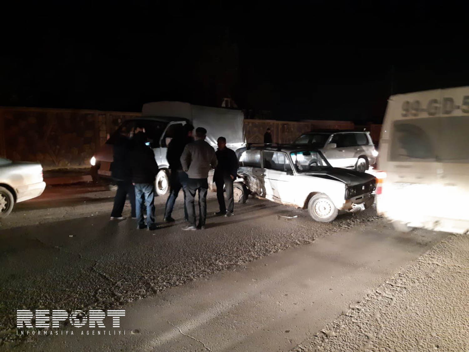 Abşeronda yol qəzası baş verib, uzun tıxac yaranıb – FOTO