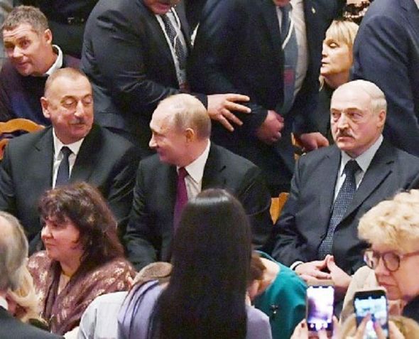 İlham Əliyev və Putin “Şelkunçik” baletini izlədilər – FOTO