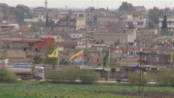Terror təşkilatı YPG Qamışlıda xəndək qazır – FOTO