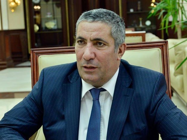 Siyavuş Novruzov azərbaycanlı iş adamını yıxıb-sürüdü