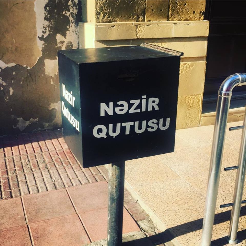 Nəzir qutusundan oğurluq edənlər tutuldu