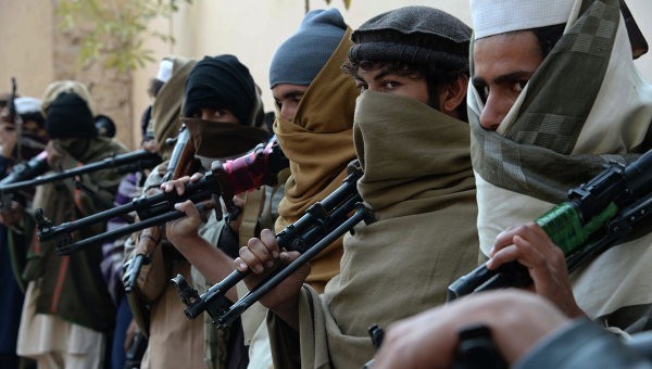 Əfqanıstanda “Taliban” silahlıları 10 əsgəri girov götürüb