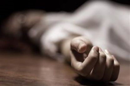 21 yaşlı qız evdə ölü tapıldı
