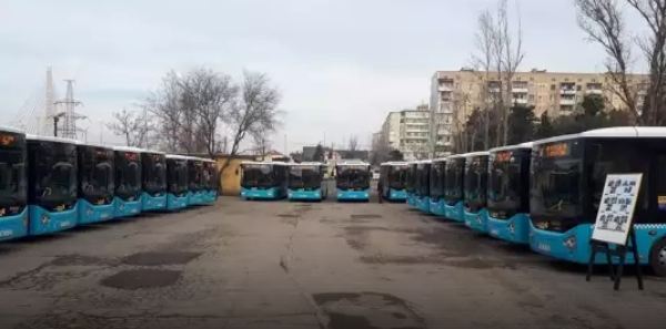 Bakıya daha 20 yeni avtobus gətirildi – FOTO