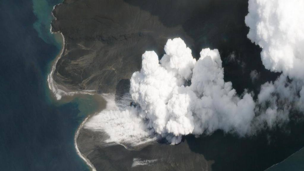 İndoneziyada Anak Krakatau vulkanı yenidən püskürüb