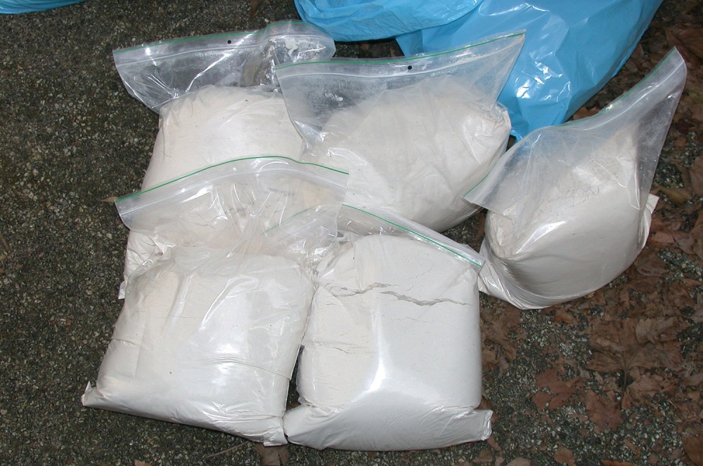 Çində narkotik qaçaqmalçılarından 350 kiloqram metamfetamin maddəsi müsadirə olunub
