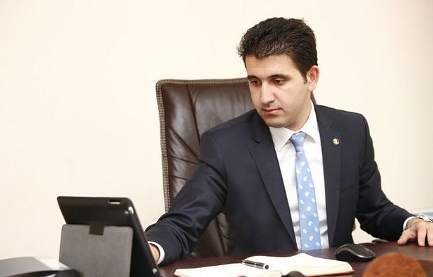 Deputat: Sosial şəbəkələrə nəzarət mexanizmi hazırlamalıyıq