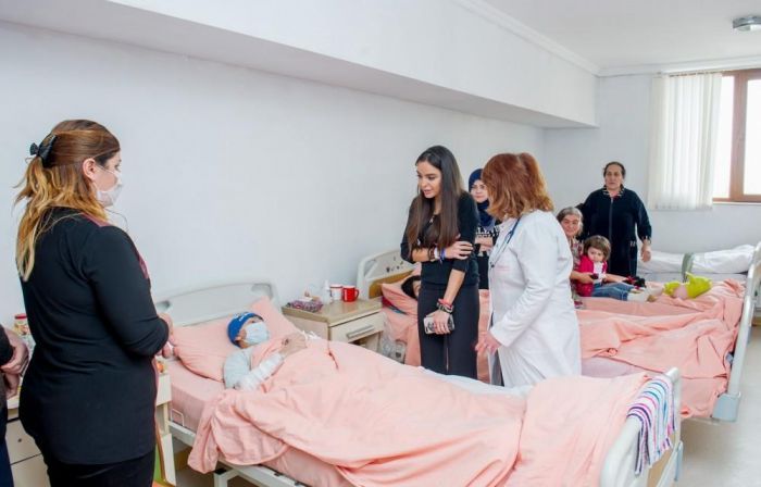 Heydər Əliyev Fondunun vitse-prezidenti Leyla Əliyeva Elmi-Tədqiqat Hematologiya və Transfuziologiya İnstitutunda olub (FOTO)