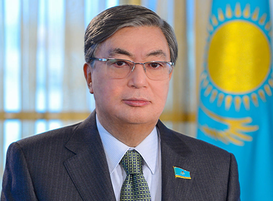 Kasım-Jomart Tokayev Qazaxıstan prezidentinin vəzifələrinin icrasına başlayıb