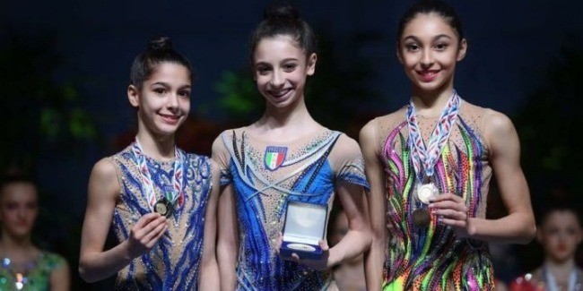 Azərbaycan gimnastı Fransada iki medal qazanıb