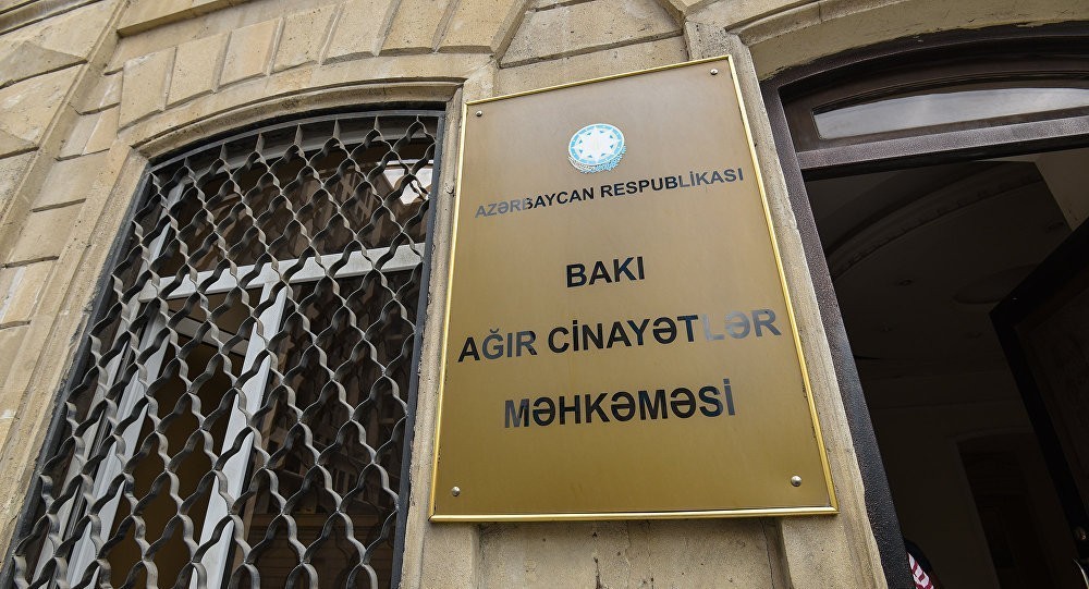 Oteldə qadını yalan danışdığına görə öldürən şəxs məhkəmədə ifadə verib