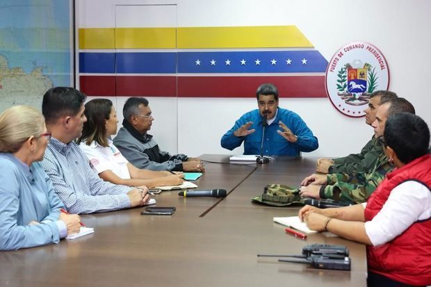 Maduro işığa məhdudiyyət qoydu