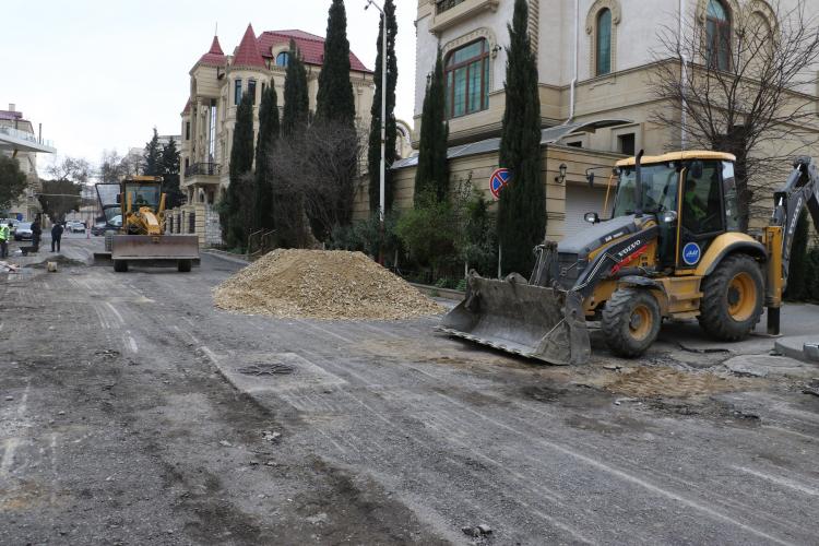 Süleyman Dadaşov küçəsində təmir işləri aparılır