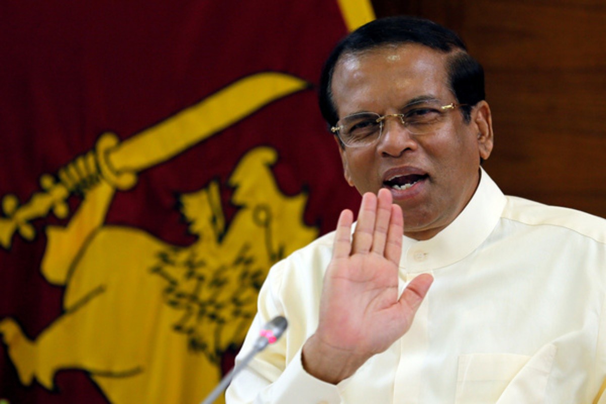 Şri-Lanka Prezidenti güc strukturlarının rəhbərlərini istefa verməyə çağırıb