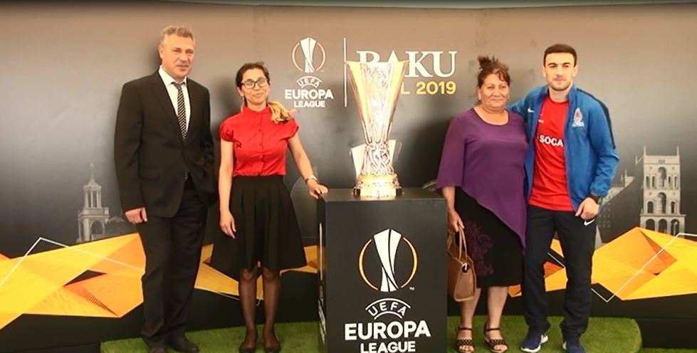 UEFA Avropa Liqasının kuboku Cocuq Mərcanlıda nümayiş etdirilib