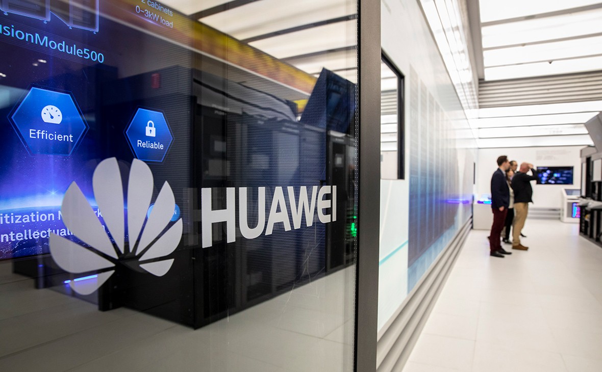 “Panasonic” şirkəti “Huawei” ilə əməkdaşlığın dayandırması ilə bağlı xəbərləri təkzib edib