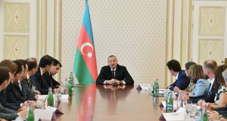 Prezident İlham Əliyev MEDEF-ə üzv olan şirkətlərin nümayəndələrini qəbul edib