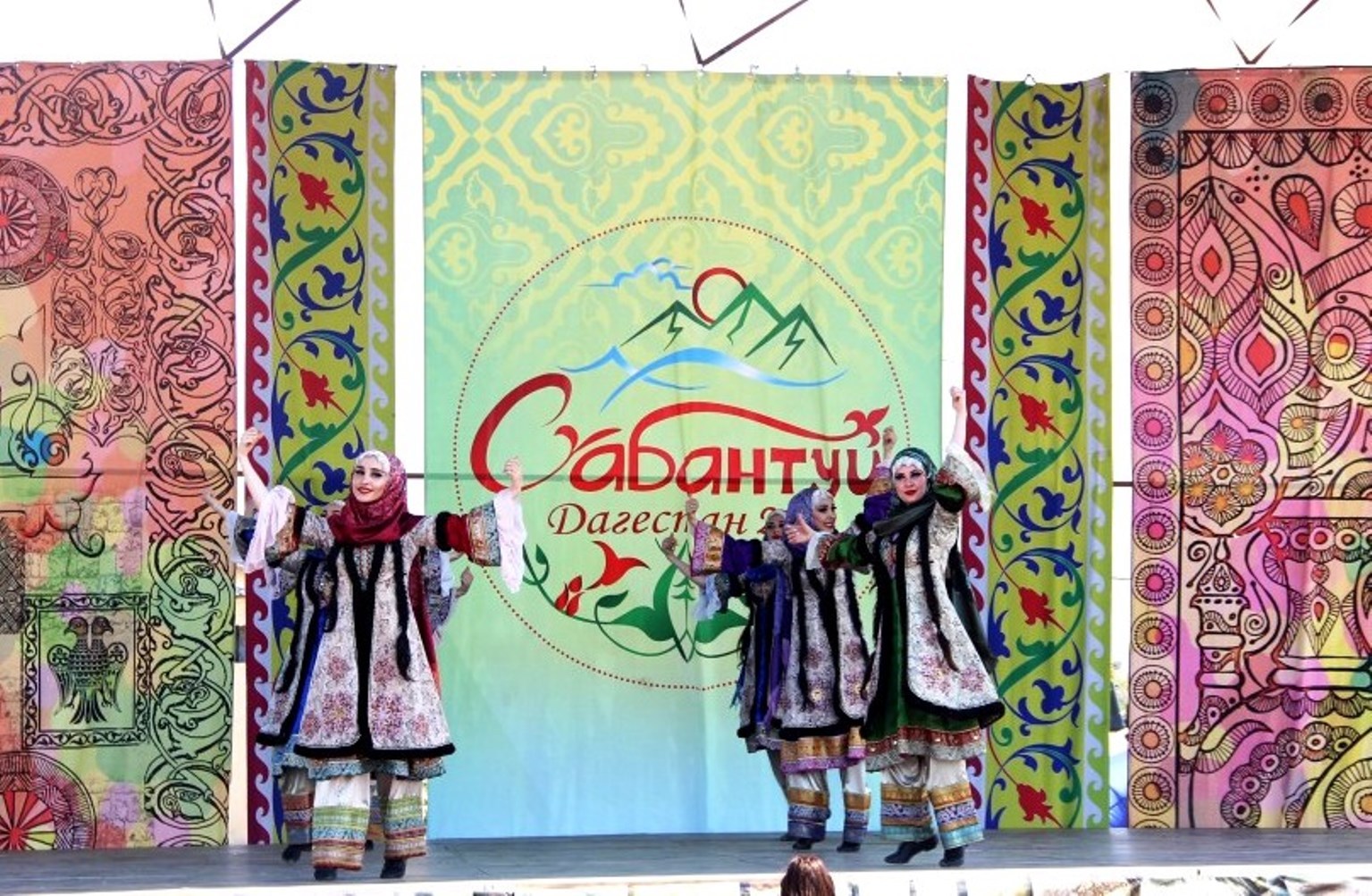Azərbaycan nümayəndələri Dağıstanda tatar bayramında iştirak ediblər