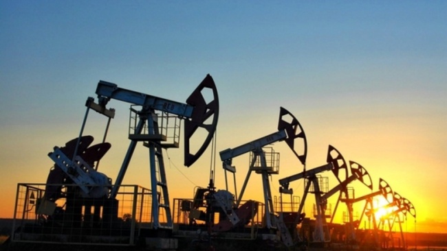 ABŞ-ın neft ehtiyatları 443 milyon barrelə düşüb