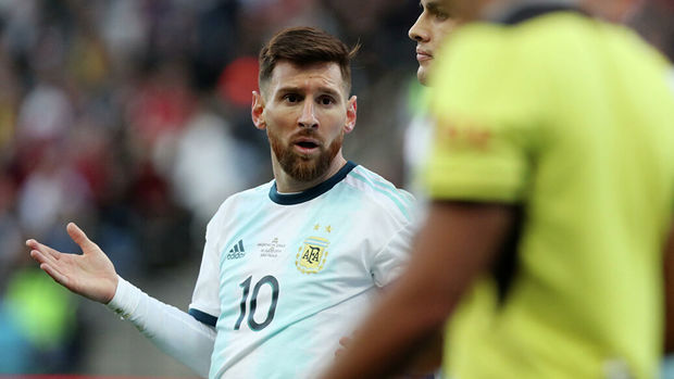 Messi üç ay müddətinə diskvalifikasiya olunub