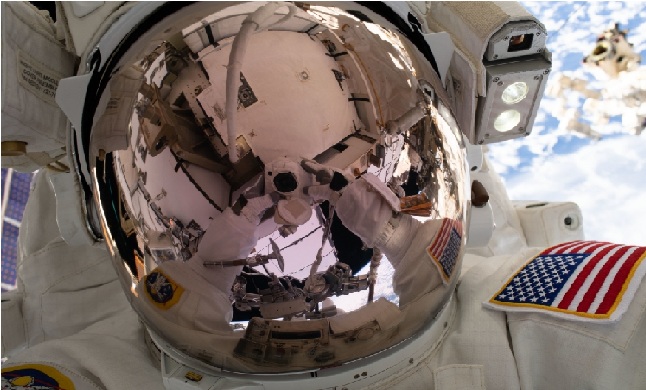 NASA-nın astronavtları açıq kosmosa çıxıblar