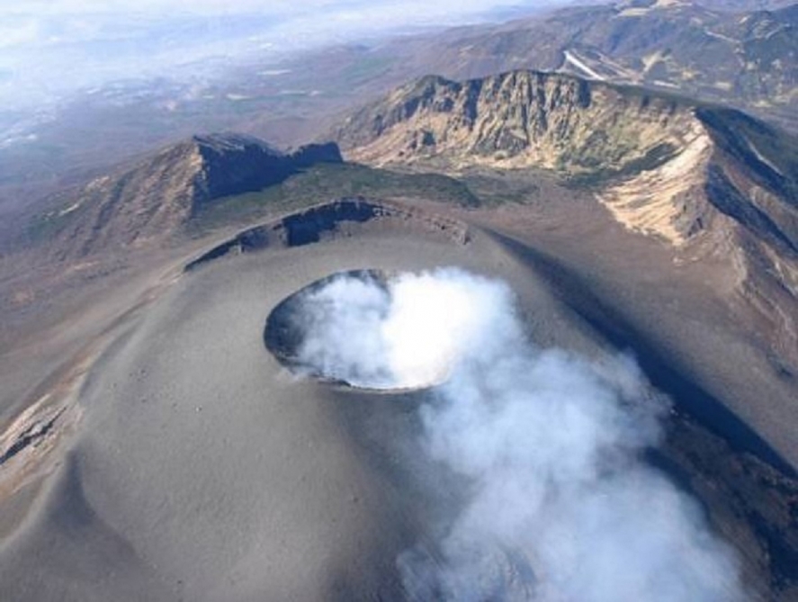 Yaponiyada “Asama” vulkanı yenidən püskürüb