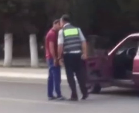 Sumqayıtda sürücü ilə kobud davranan yol polisi daxili işlər orqanlarından xaric olunub