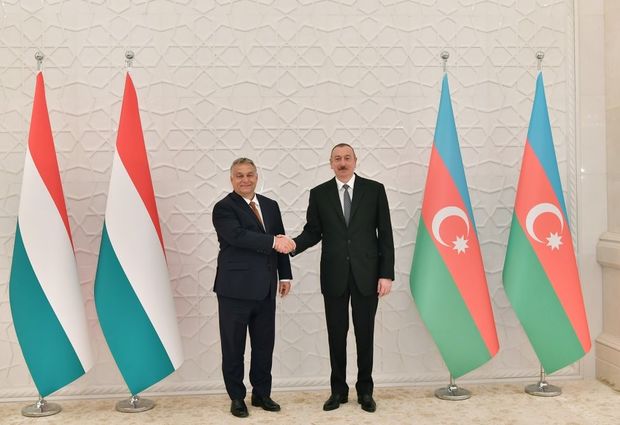 Prezident Macarıstanın Baş Naziri ilə görüşüb – FOTO
