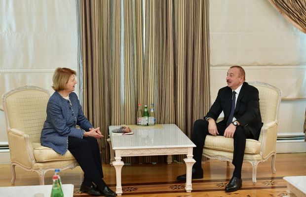 İlham Əliyev Britaniya Baş nazirinin ticarət elçisi ilə görüşdü – FOTO