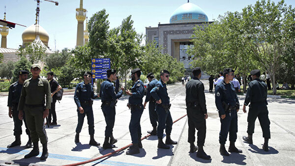 İranda yanacağın qiymətinin bahalaşmasına görə etiraz aksiyaları keçirilib