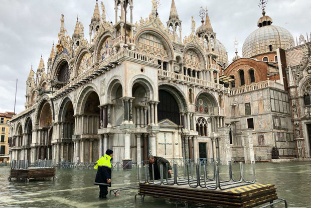 İtaliyadan həyəcan siqnalı: Venesiya su altında qala bilər