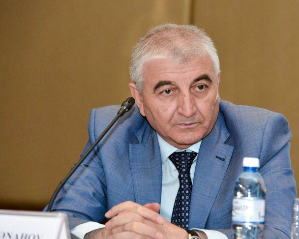 Növbədənkənar parlament seçkilərində iştirak etmək üçün 901 nəfər namizədliyini irəli sürüb, 569 nəfərin namizədliyi təsdiqlənib