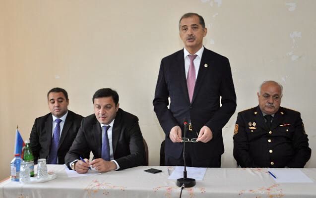 Kirayədə yaşadığını deyən icra başçısının bahalı kəməri — FOTO