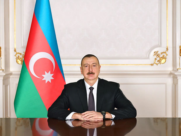 İlham Əliyevin yanında 2019-cu ilin yekunlarına həsr olunmuş müşavirə keçirilib – YENİLƏNİB + FOTO