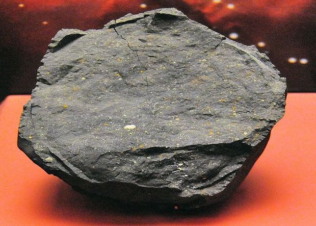 Meteoritdə Günəşdən daha qədim toz aşkar edildi