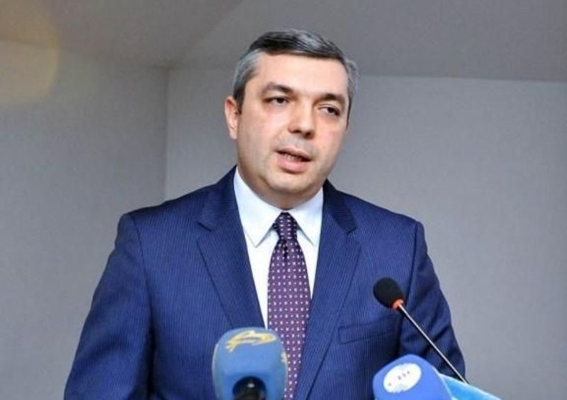 Samir Nuriyev iclasda icra başçısını tənqid etdi