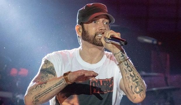 Eminem yeni rekorda imza atdı