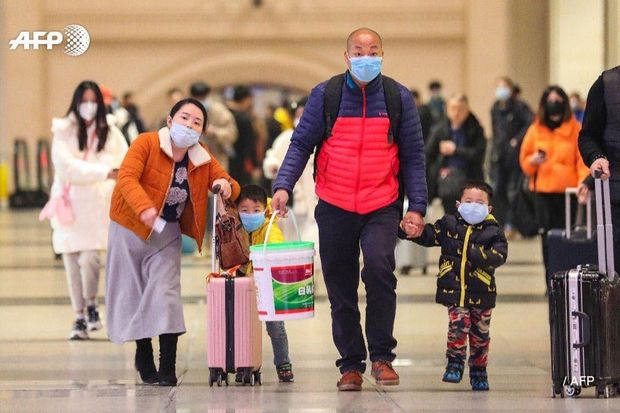 Ölümcül virusa yoluxanların sayı kəskin artır: Çinin 10 şəhərində karantin elan olundu