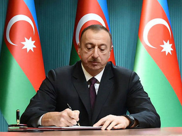 İlham Əliyev Maqomed Qurbanova orden verdi