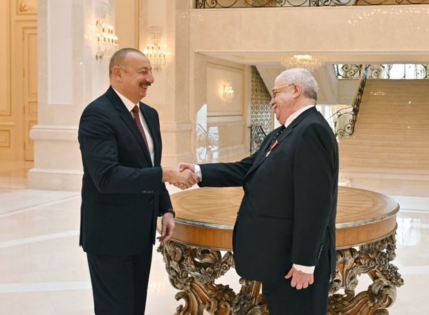 Prezident Mixail Qusmanla görüşdü – FOTO