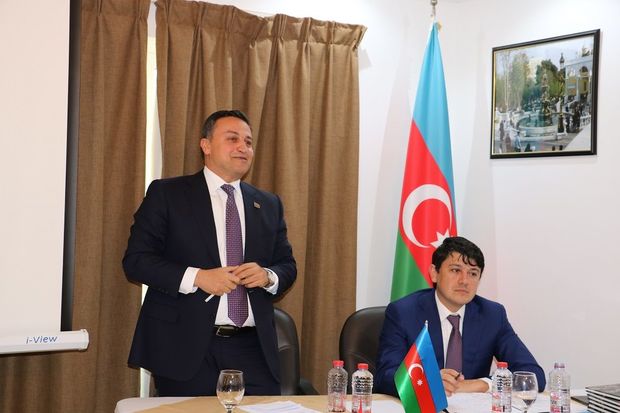 Fuad Muradov Dubayda yaşayan azərbaycanlıların problemlərini dinlədi – FOTO