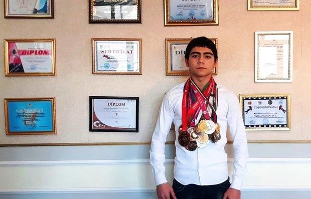 Karateçimiz üç ermənini məğlub edib, qızıl medal qazandı